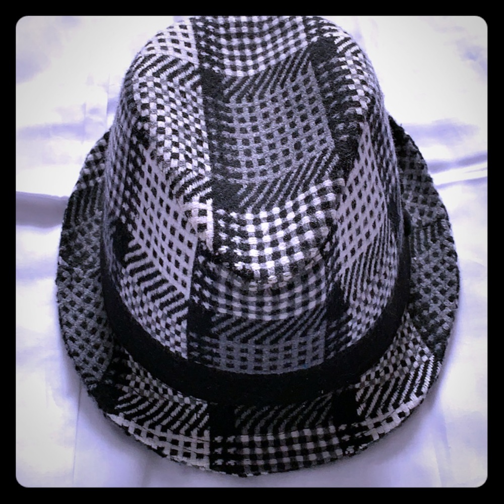 Black and white Fadora